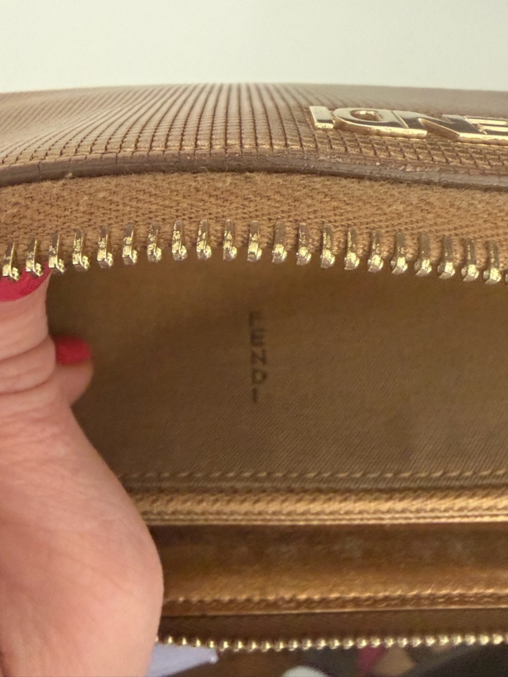 Fendi Vitello Logo Zip Around Wallet – Metallic Gold ✨ - Picture 10 of 14